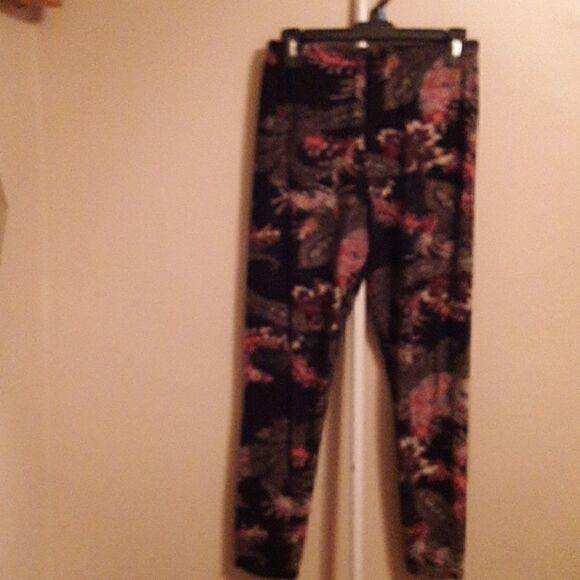 VINTAGE SUPER SOFT BLACK BOHO PRINT LEGGINGS MEDIUM - Picture 1 of 2